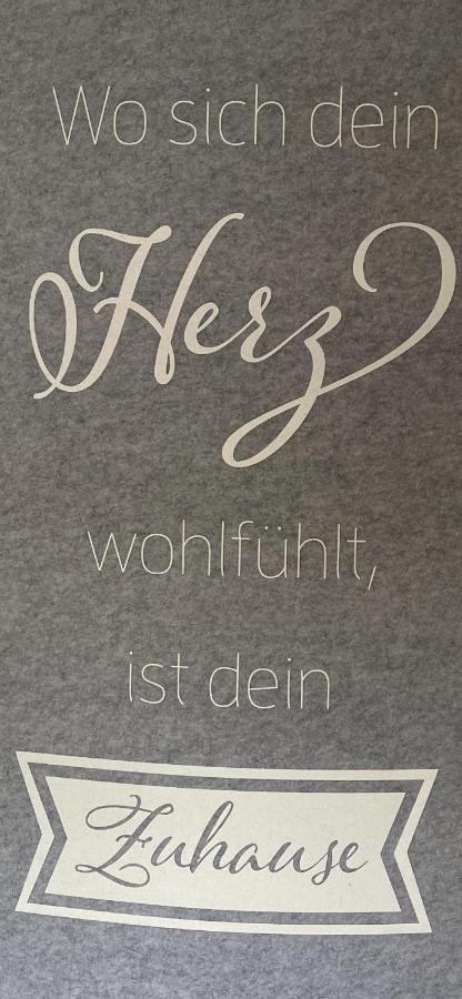 אוברלינגן Rosmarin - Kuschelige Fewo - Romantik & Entspannung Im Whirlpool Auf Privater Terrasse, Ruhe & Hund Willkommen - By Ferienwohnenamsee - מראה חיצוני תמונה