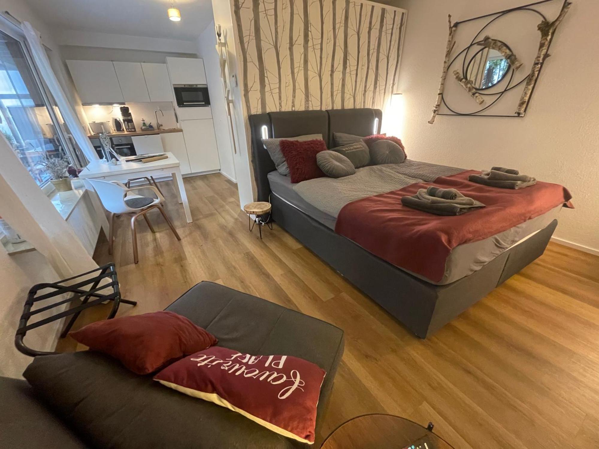 אוברלינגן Rosmarin - Kuschelige Fewo - Romantik & Entspannung Im Whirlpool Auf Privater Terrasse, Ruhe & Hund Willkommen - By Ferienwohnenamsee - מראה חיצוני תמונה