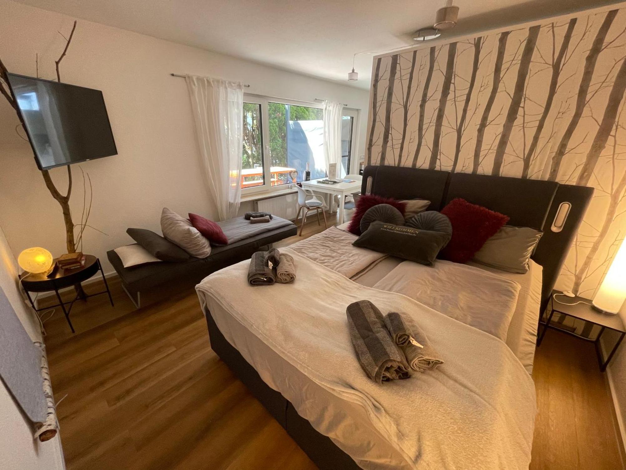 אוברלינגן Rosmarin - Kuschelige Fewo - Romantik & Entspannung Im Whirlpool Auf Privater Terrasse, Ruhe & Hund Willkommen - By Ferienwohnenamsee - מראה חיצוני תמונה